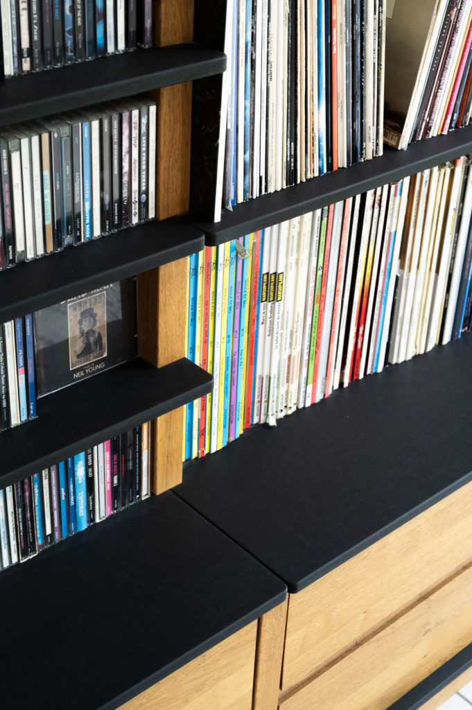 Bibliothèque en chêne massif sur mesure