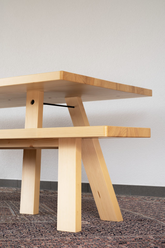table et banc en épicéa massif 50 mm verni mat