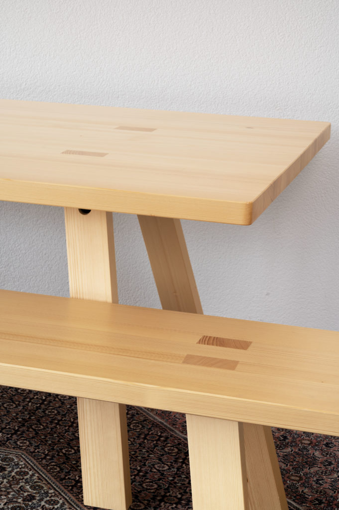 table et banc en épicéa massif 50 mm verni mat